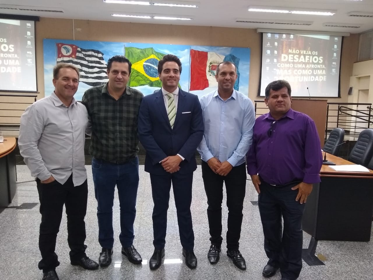 201945_Vereadores participam da 1ª reunião do Parlamento Metropolitano